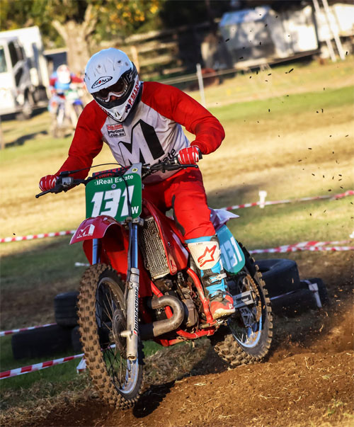Same corner on the 1989 CR250RK.